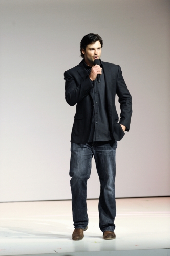 tom welling cw upfronts